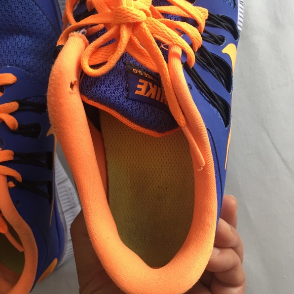 Nike Athletes Runing Shoe - Picture 6 of 11